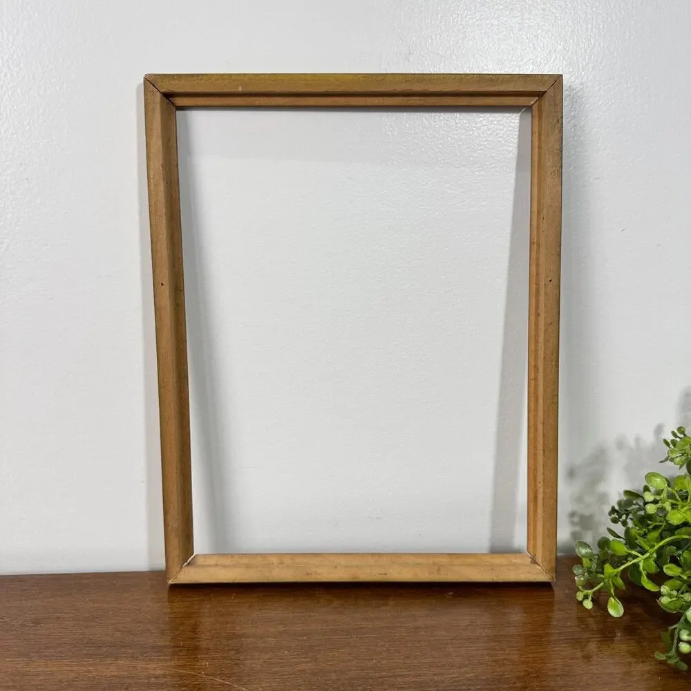 Vintage Gold Wood Picture Frame Greek Key Carved Fits 7x9 Photo Artwork Ornate
